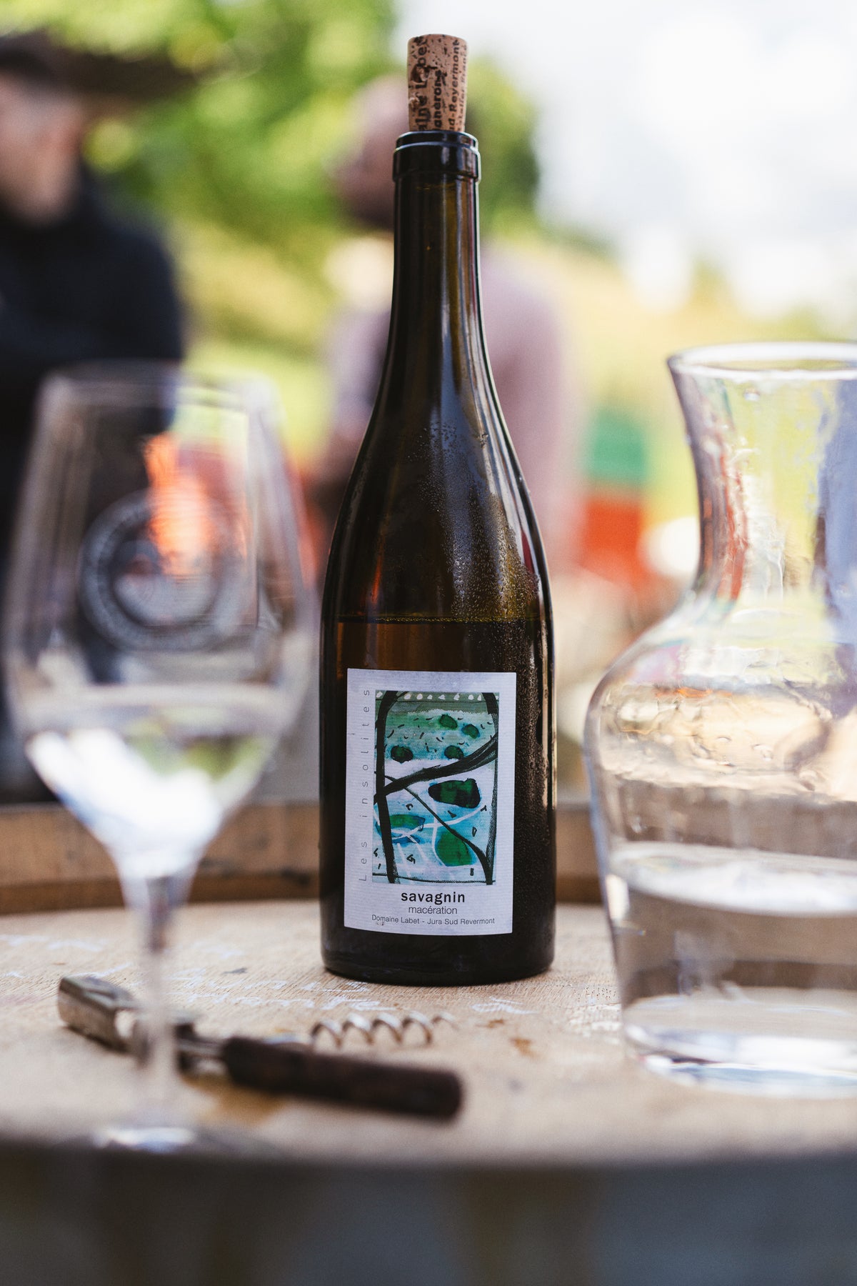 Bouteille de savagnin du Domaine Labet, vigneron du Jura sélectionné par Figuier